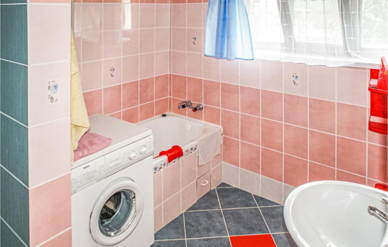 4 Bedroom Amazing Home In Biskupiec Biesowko エクステリア 写真